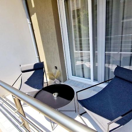 8 Blocks Apartments 1A อเล็กซานโดรโพลิส ภายนอก รูปภาพ
